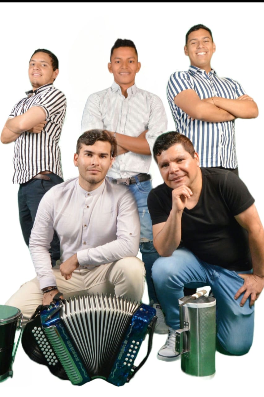 Vallenato Plan B en una verbena popular en Tunja